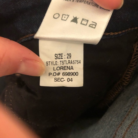 Joe’s Jeans raw hem ankle style Lorena sz 29 dark rinse - Picture 8 of 9